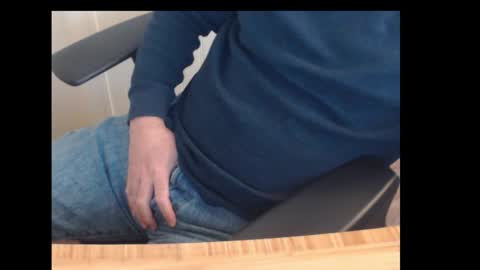 Snapshot of robidan6923 chatting on February 25, 4:00 pm robidan6923 online show from February 25, 4:00 pm