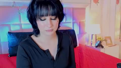 robin D online show from April 27, 3:43 pm