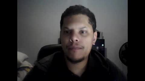 Snapshot of robinidessundercover34 chatting on November 1, 2:24 am robinidessundercover34 online show from November 1, 2:24 am