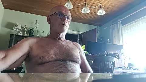 robke1966 online show from June 11, 6:22 am