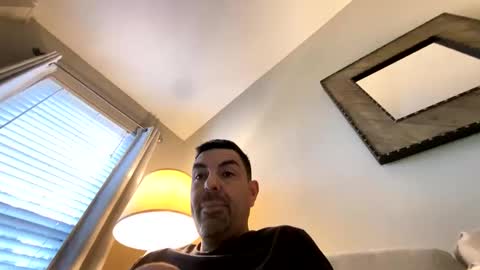 Snapshot of roblatino12 chatting on February 12, 4:44 pm roblatino12 online show from February 12, 4:44 pm