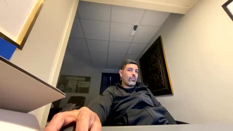 Snapshot of roblatino12 chatting on February 14, 8:15 pm roblatino12 online show from February 14, 8:15 pm