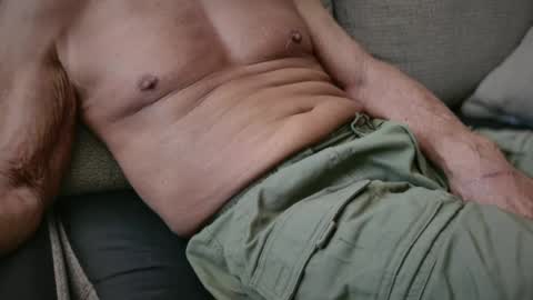 Snapshot of robwest720237 chatting on June 14, 8:44 pm robwest720237 online show from June 14, 8:44 pm