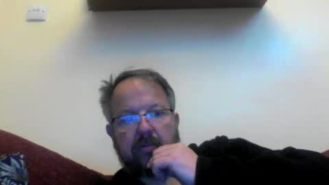 Snapshot of robxx32 chatting on May 17, 9:49 am robxx32 online show from May 17, 9:49 am