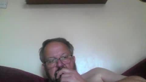 Snapshot of robxx32 chatting on June 4, 6:25 pm robxx32 online show from June 4, 6:25 pm