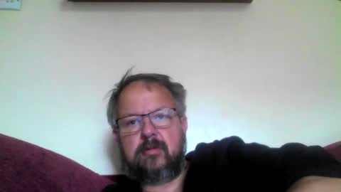 Snapshot of robxx32 chatting on June 11, 7:50 am robxx32 online show from June 11, 7:50 am