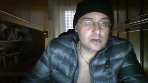 Snapshot of roby360 chatting on January 17, 12:43 pm robertino online show from January 17, 12:43 pm