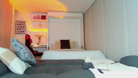 roby_millerr online show from March 14, 12:17 am