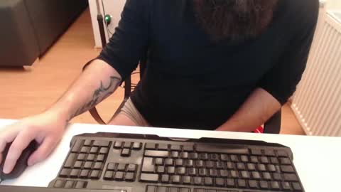 Snapshot of robzombi chatting on December 7, 5:53 pm Rockbart online show from December 7, 5:53 pm