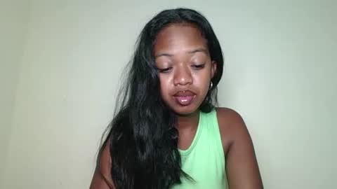 Snapshot of rochellinah chatting on May 19, 8:26 pm rochellinah online show from May 19, 8:26 pm
