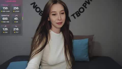 Snapshot of rocketsgirl chatting on May 8, 6:30 am rocketsgirl online show from May 8, 6:30 am