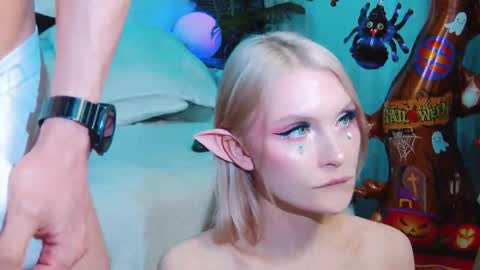 Snapshot of rockstarsgames chatting on October 26, 11:05 am Lina and Den online show from October 26, 11:05 am