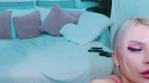 Lina and Den online show from May 30, 7:27 am
