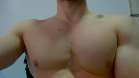 Snapshot of rocky_muscle chatting on July 7, 3:49 pm rocky muscle online show from July 7, 3:49 pm