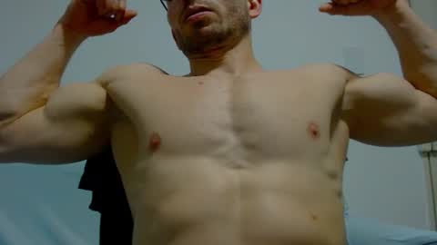 Snapshot of rocky_muscle chatting on July 8, 3:55 am rocky muscle online show from July 8, 3:55 am