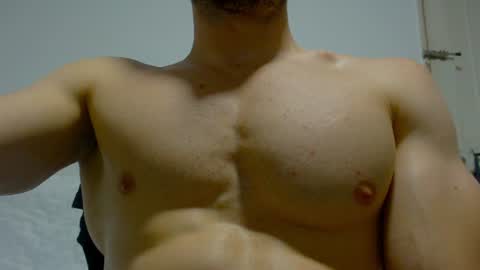 Snapshot of rocky_muscle chatting on July 12, 3:30 am rocky muscle online show from July 12, 3:30 am