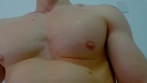 Snapshot of rocky_muscle chatting on July 16, 6:03 pm rocky muscle online show from July 16, 6:03 pm