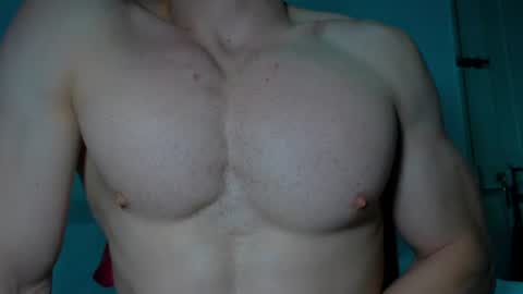 Snapshot of rocky_muscle chatting on July 22, 4:21 pm rocky muscle online show from July 22, 4:21 pm