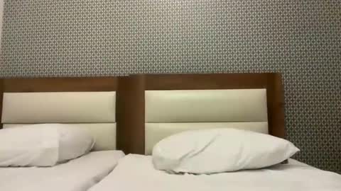 rockybee1 online show from December 2, 10:38 pm