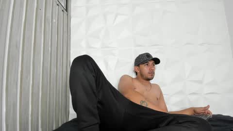 rodelkrons online show from April 29, 11:14 am