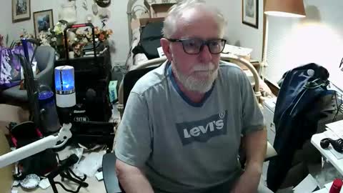 rodhammer60 online show from April 30, 3:02 am