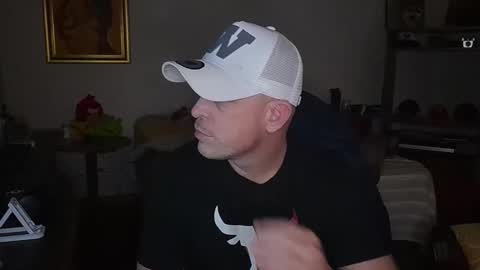 Snapshot of rodneysinz chatting on September 9, 2:22 am Rodney Sinz online show from September 9, 2:22 am