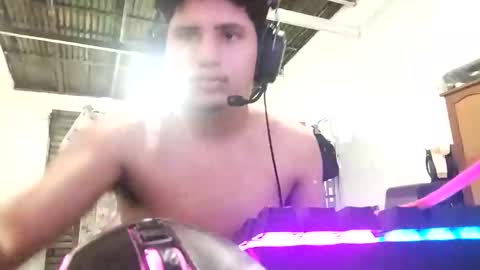 rodri1k online show from May 2, 3:44 am