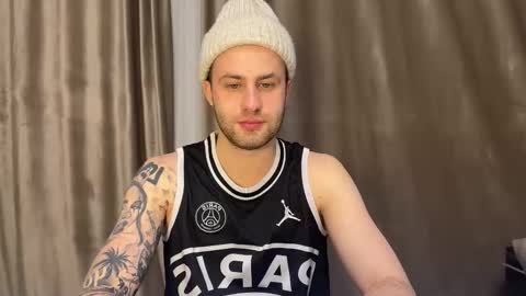 Snapshot of rodrigoveira chatting on November 4, 9:03 pm Rodrigo online show from November 4, 9:03 pm