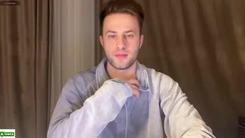 Snapshot of rodrigoveira chatting on February 8, 2:42 pm Rodrigo online show from February 8, 2:42 pm