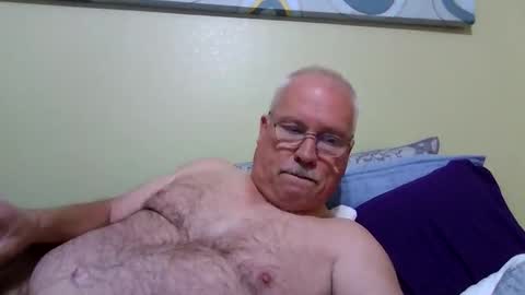 rodstud641 online show from November 6, 10:10 pm