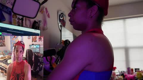 Snapshot of roelliitheecchi chatting on May 11, 5:10 pm Roellii Pinky online show from May 11, 5:10 pm