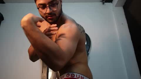 Roger Belmont online show from October 17, 3:20 am