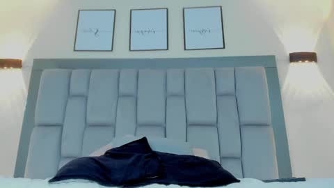 Roger Wesley online show from December 12, 6:14 am