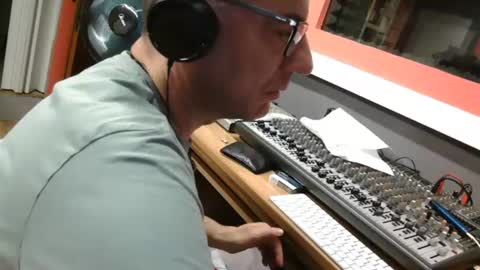 rogerrabbit2023 online show from August 8, 12:24 am