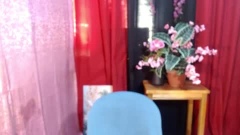 Snapshot of roianboyyy chatting on June 18, 11:53 pm roianboyyy online show from June 18, 11:53 pm