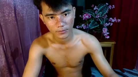 Snapshot of roianboyyy chatting on June 20, 12:14 am roianboyyy online show from June 20, 12:14 am