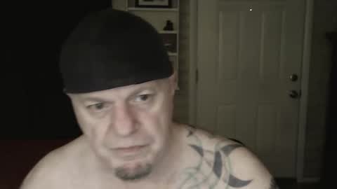 roinaz online show from January 4, 8:37 pm