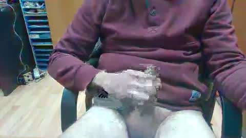 Snapshot of roketero93 chatting on January 13, 3:06 pm roktero 90 online show from January 13, 3:06 pm