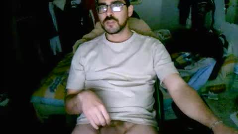 Snapshot of roketero93 chatting on March 21, 9:36 am roktero 90 online show from March 21, 9:36 am