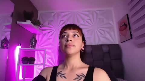 Snapshot of roksana_69 chatting on April 22, 5:21 am Roksana online show from April 22, 5:21 am