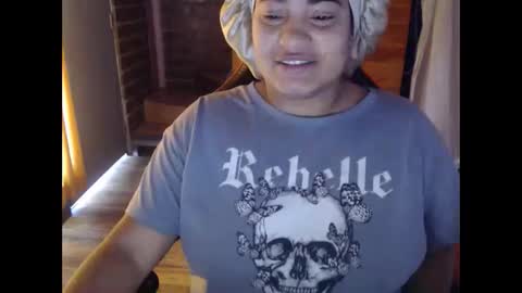 Snapshot of rokyhilary chatting on March 23, 3:38 pm jesabel online show from March 23, 3:38 pm