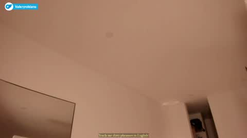 Snapshot of roldansvalery chatting on May 20, 2:29 am Valery Roldans online show from May 20, 2:29 am