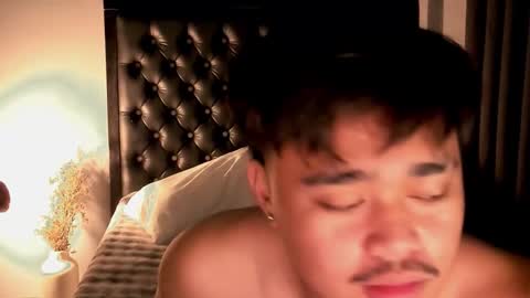 Snapshot of rollsroycexx chatting on January 7, 2:47 am ROYCE online show from January 7, 2:47 am