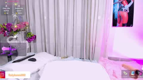 Snapshot of rolyloren chatting on January 26, 11:18 pm Marcela online show from January 26, 11:18 pm