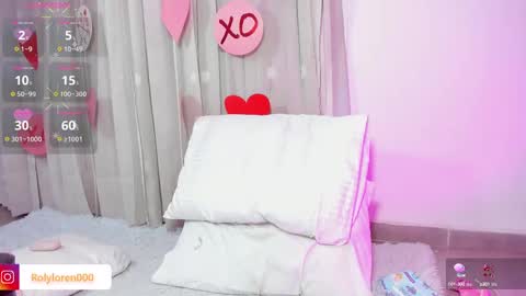 Snapshot of rolyloren chatting on February 23, 10:09 pm Marcela online show from February 23, 10:09 pm