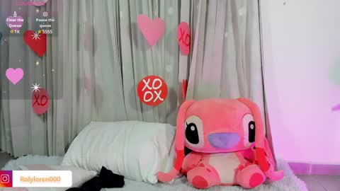 Snapshot of rolyloren chatting on February 25, 8:51 pm Marcela online show from February 25, 8:51 pm