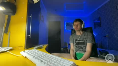 roma305991 online show from June 24, 7:13 pm