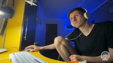roma305991 online show from June 29, 6:08 pm