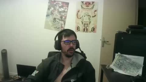 romainb72 online show from December 17, 7:14 am