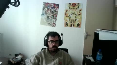 Snapshot of romainb72 chatting on May 17, 7:28 am romainb72 online show from May 17, 7:28 am